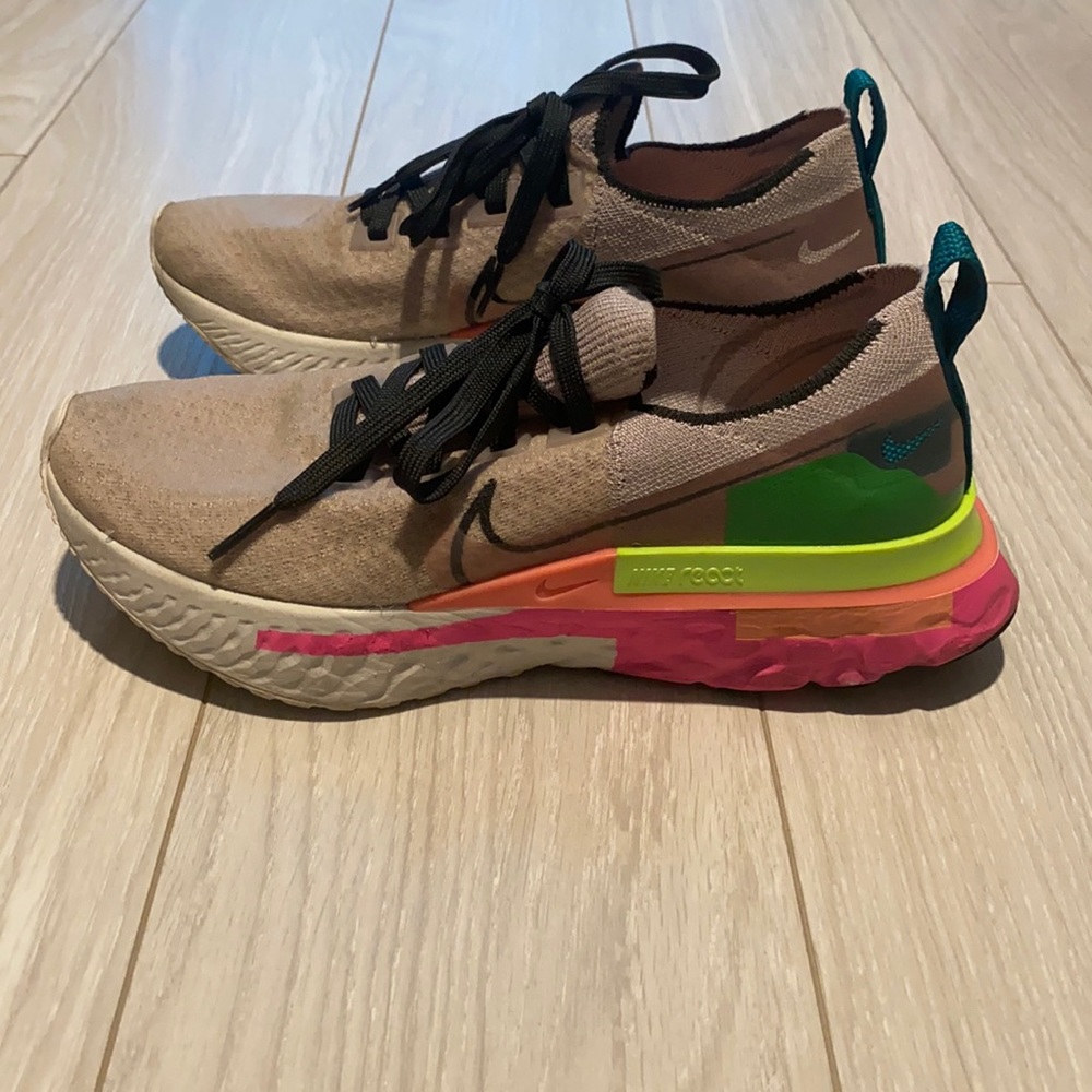 Nike React - image 1